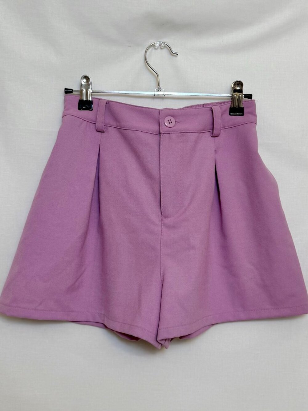Abound pleated lilac shorts